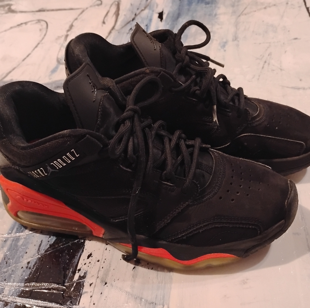 Air Jordan Point Lane GS Black Infrared Size 71/2